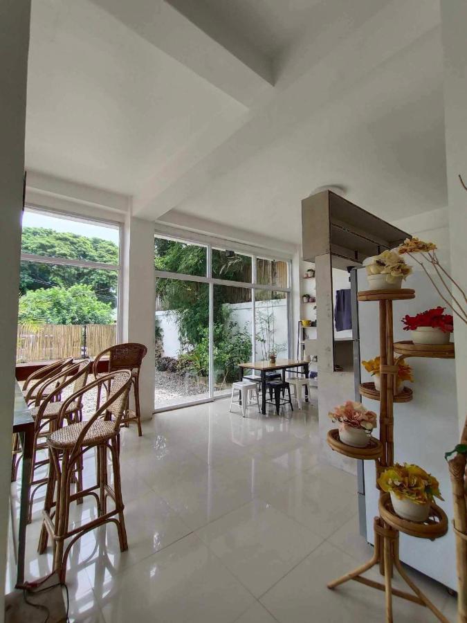 Frachette'S Bed & Breakfast Puerto Princesa Exteriör bild